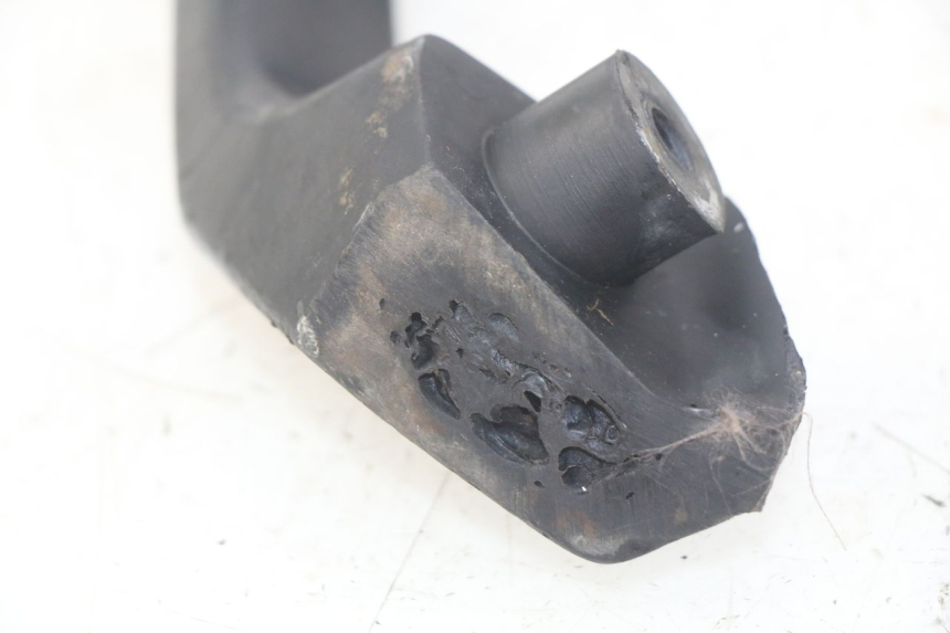 photo de ALÇA TRASEIRA SUZUKI GSX-F GSX  F 1100 (1988 - 1994) - Detalhe da peça