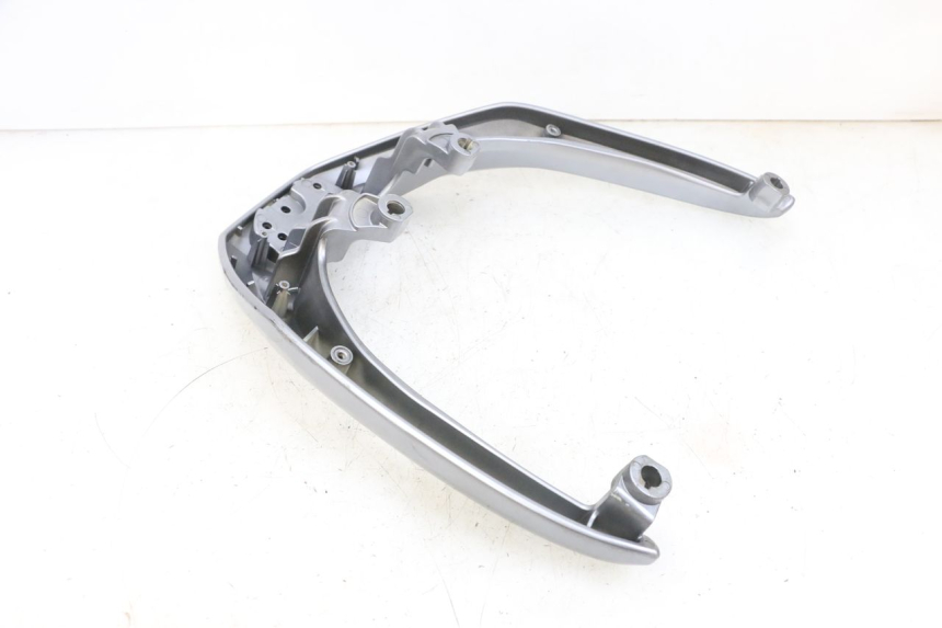 photo de ALÇA TRASEIRA SYM GTS EVO 125 (2009 - 2013) - Pontos de fixação