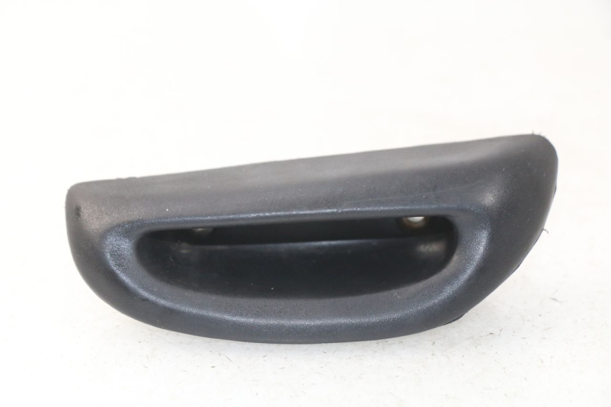 photo de ALÇA TRASEIRA KEEWAY HURRICANE 50 (2006 - 2019) - Detalhe da peça