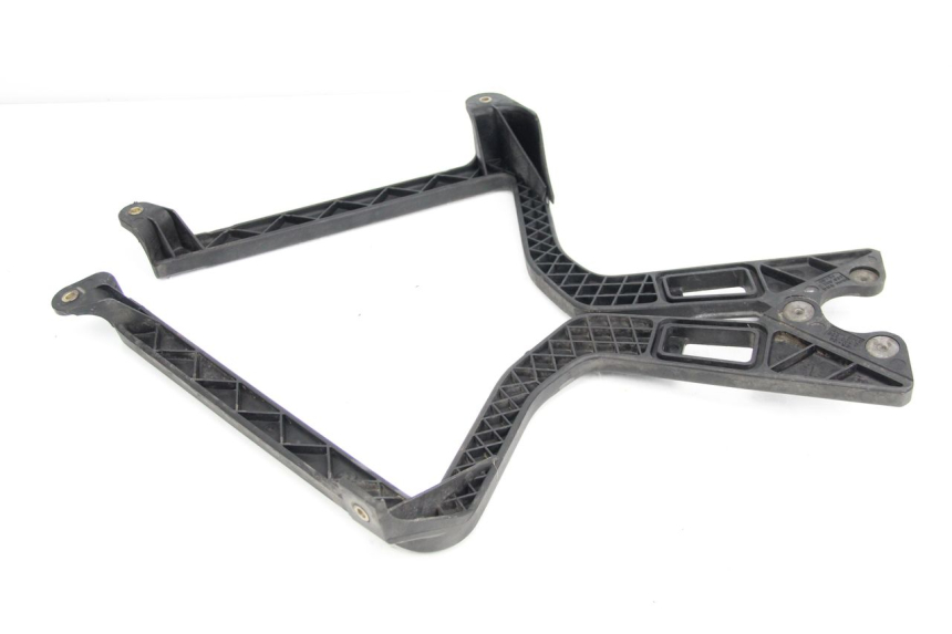 photo de ALÇA TRASEIRA BMW K100 1000 (1982 - 1990) - Detalhe da peça