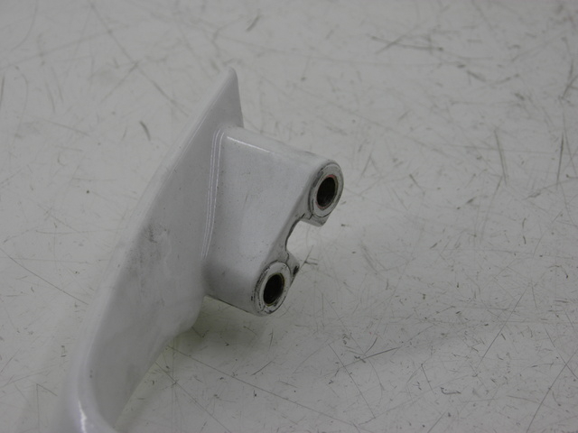 photo de ALÇA TRASEIRA KYMCO QUANNON NAKED 125 (2010) - Outro ângulo de visão