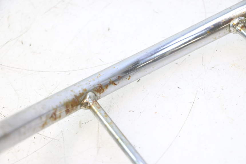 photo de ALÇA TRASEIRA SYM MIO 50 (2005 - 2010) - Detalhe da peça