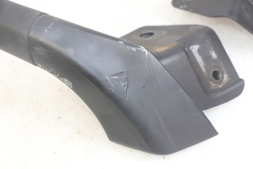 photo de ALÇA TRASEIRA PIAGGIO MP3 LT 400 (2007 - 2012) - Peça verificada