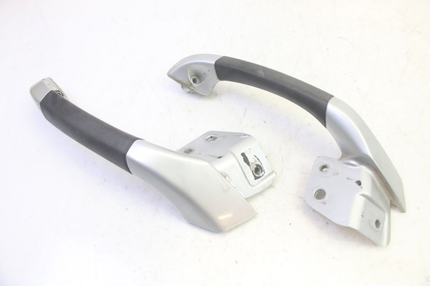 photo de ALÇA TRASEIRA PIAGGIO MP3 RL 250 (2006 - 2010) - Outro ângulo de visão