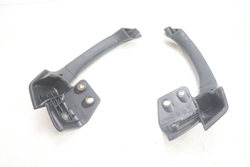 photo de ALÇA TRASEIRA PIAGGIO MP3 500 (2011 - 2015) - Estado da superfície