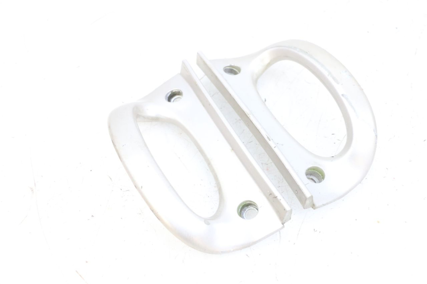 photo de ALÇA TRASEIRA YAMAHA NEO'S NEOS 2T 50 (1998 - 2007) - Detalhes característicos