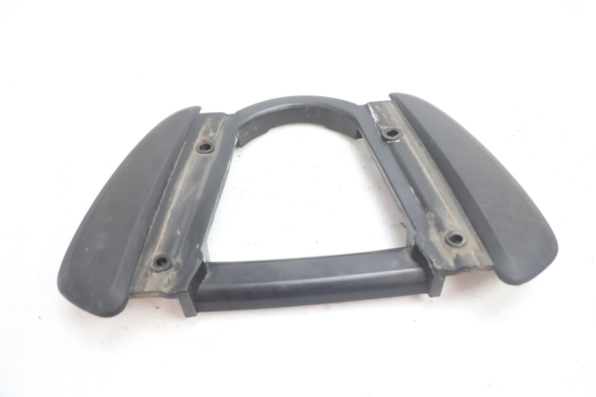 photo de ALÇA TRASEIRA MBK NITRO 50 (2004 - 2008) - Detalhe da peça