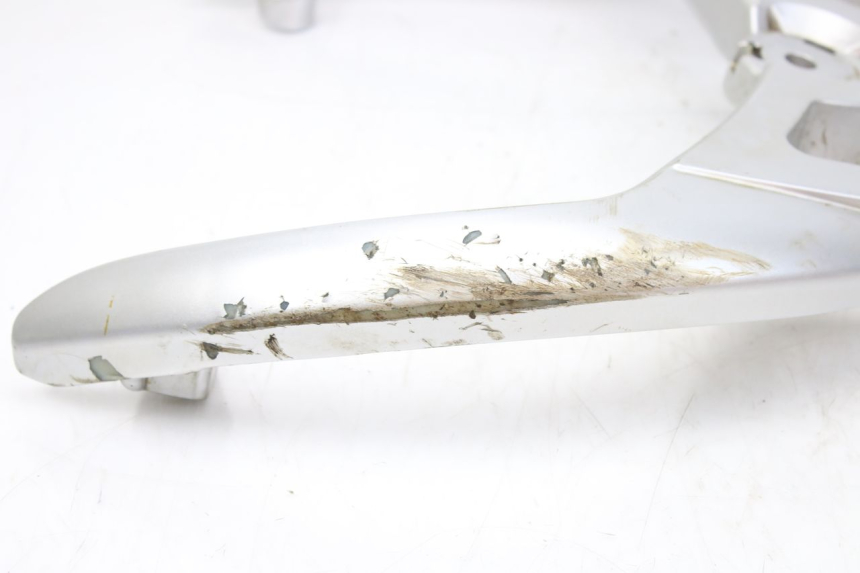 photo de ALÇA TRASEIRA KEEWAY OUTLOOK 125 (2007 - 2013) - Pontos de fixação