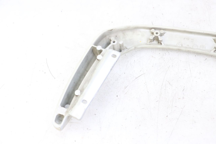photo de ALÇA TRASEIRA PEUGEOT ELYSTAR 125 (2002 - 2007) - Outro ângulo de visão