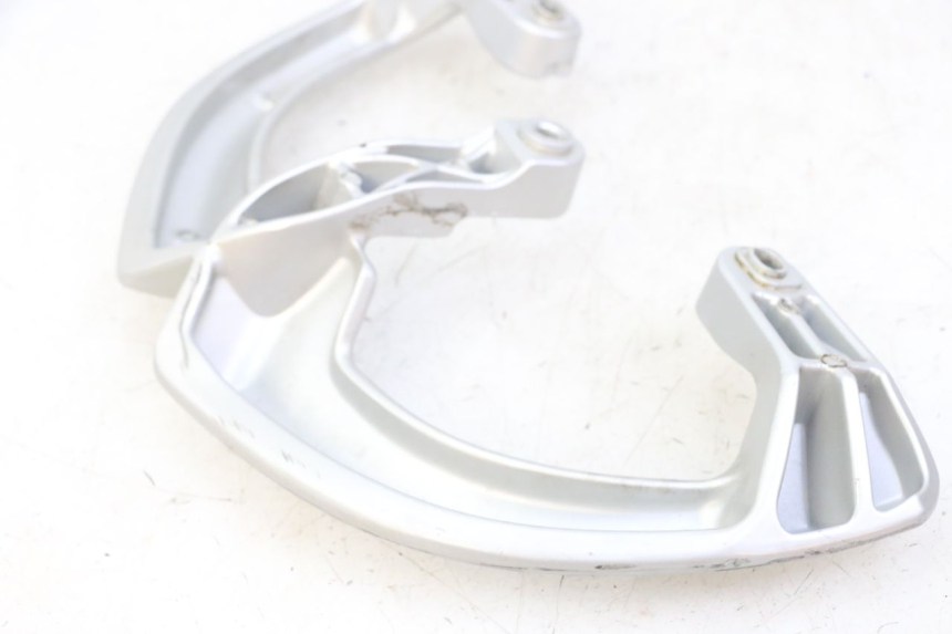photo de ALÇA TRASEIRA PEUGEOT VIVACITY 125 (2010 - 2017) - Detalhe da peça