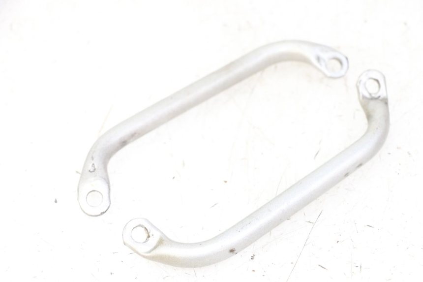 photo de ALÇA TRASEIRA PIAGGIO VESPA GRANTURISMO 200 (2004 - 2005) - Detalhe da peça