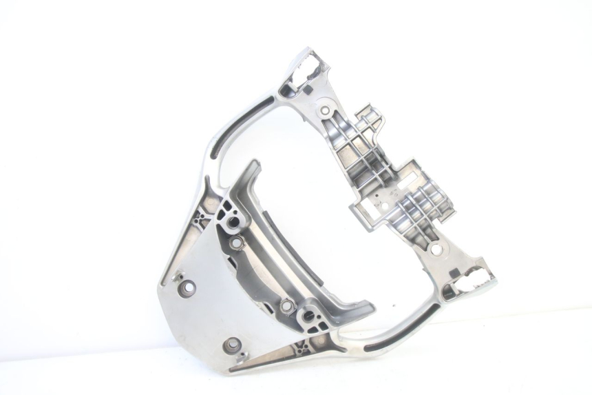 photo de ALÇA TRASEIRA HONDA ST PAN EUROPEAN 1300 (2002 - 2013) - Estado da superfície