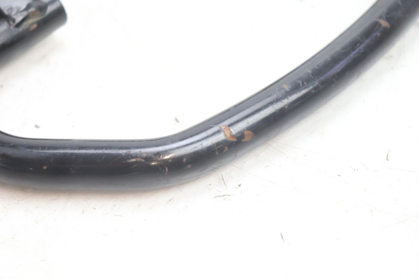 photo de ALÇA TRASEIRA PEUGEOT TREKKER 50 (1995 - 2004) - Detalhe da peça