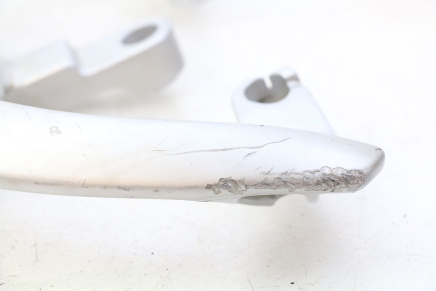 photo de ALÇA TRASEIRA PEUGEOT VIVACITY NEW 2T 50 (2008 - 2017) - Detalhe da peça