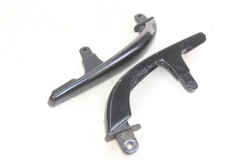 photo de ALÇA TRASEIRA YAMAHA X-MAX XMAX 250 (2006 - 2009) - Detalhe da peça