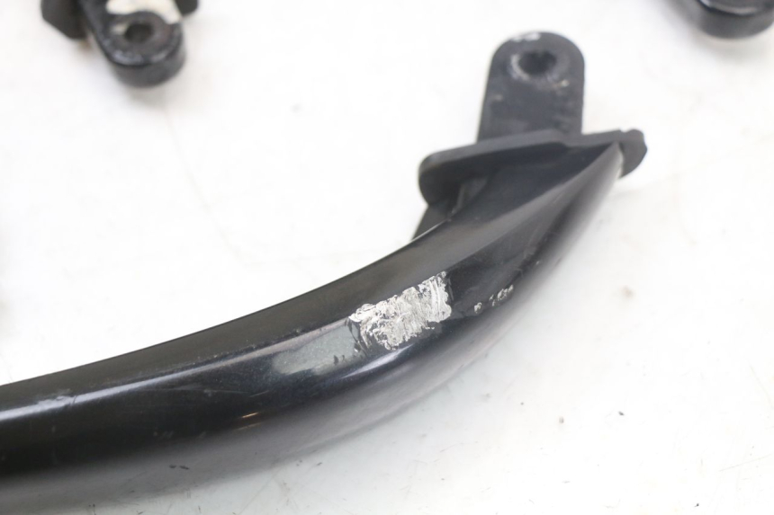 photo de ALÇA TRASEIRA YAMAHA X-MAX XMAX 250 (2006 - 2009) - Imagem adicional