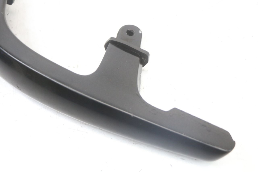 photo de ALÇA TRASEIRA YAMAHA X-MAX XMAX 250 (2006 - 2009) - Estado da superfície