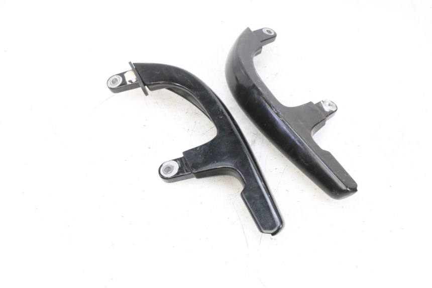 photo de ALÇA TRASEIRA YAMAHA XMAX X-MAX 125 (2006 - 2009) - Detalhe da peça