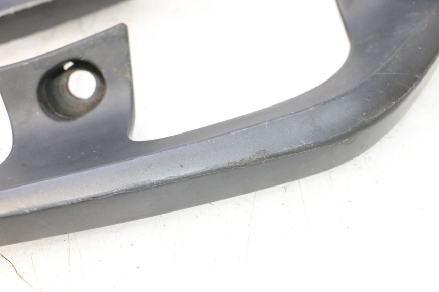 photo de ALÇA TRASEIRA YAMAHA X-MAX XMAX 125 (2010 - 2013) - Pontos de fixação