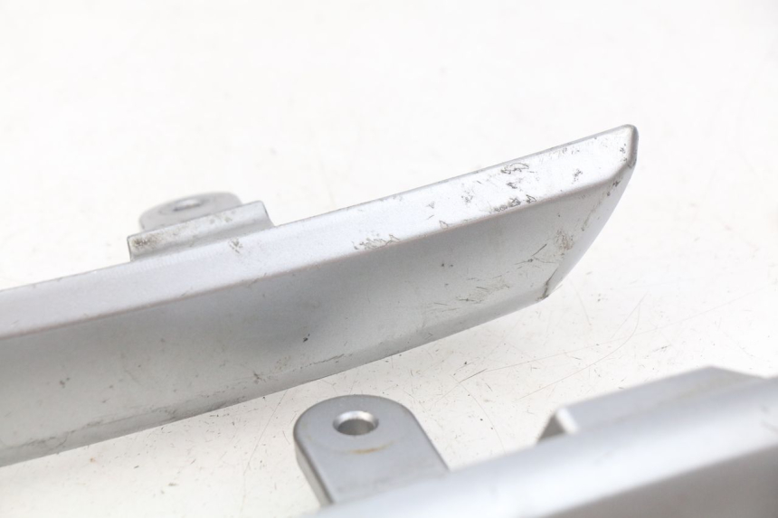 photo de ALÇA TRASEIRA TGB X-MOTION XMOTION 125 (2008 - 2014) - Detalhe da peça