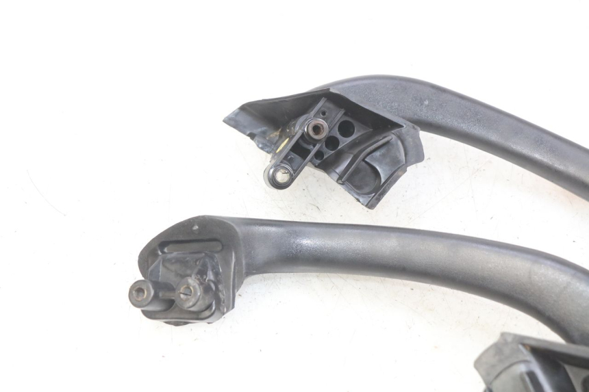 photo de ALÇA TRASEIRA PIAGGIO X9 EVOLUTION 125 (2003 - 2007) - Ampliação técnica