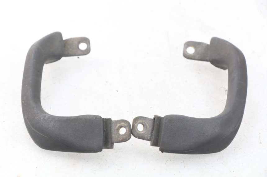 photo de ALÇA TRASEIRA YAMAHA XJN XJ N DIVERSION 600 (1994 - 1997) - Detalhe da peça