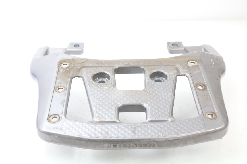 photo de ALÇA TRASEIRA HONDA XLV TRANSALP 650 (2005 - 2007) - Detalhe da peça