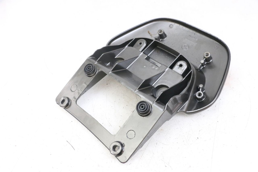 photo de ALÇA TRASEIRA YAMAHA YP MAJESTY 125 (2002 - 2006) - Zoom do estado de desgaste