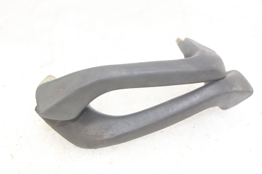 photo de ALÇA TRASEIRA YAMAHA YZF R THUNDERCAT 600 (1996 - 2003) - Detalhe da peça