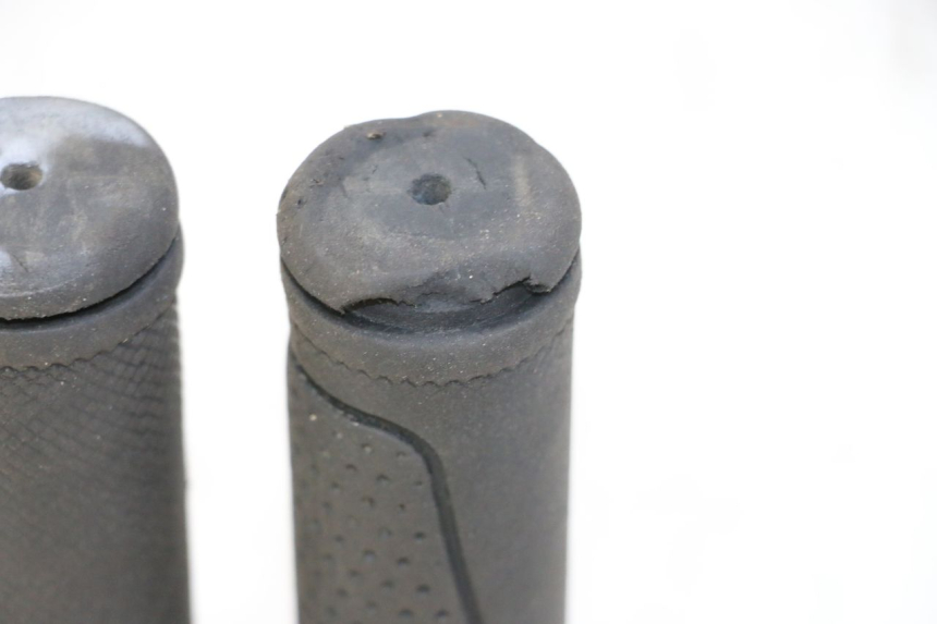 photo de MANETE DO GUIDÃO URBANGLIDE 100XS 1 - Pontos de fixação
