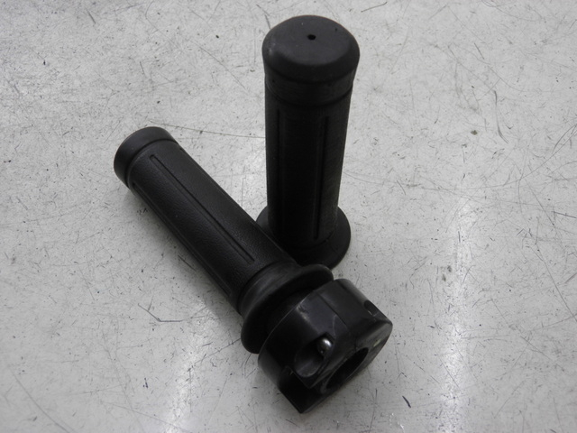 photo de MANETE DO GUIDÃO HONDA NHX LEAD 110 (2008 - 2010) - Vista principal