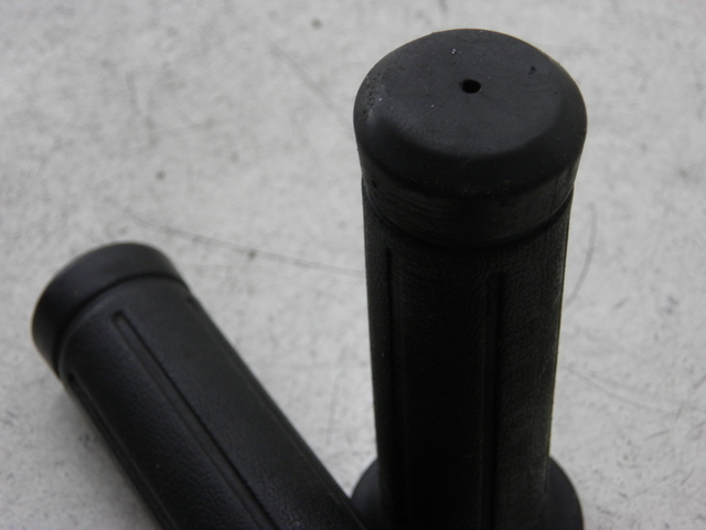 photo de MANETE DO GUIDÃO HONDA NHX LEAD 110 (2008 - 2010) - Zoom do estado de desgaste