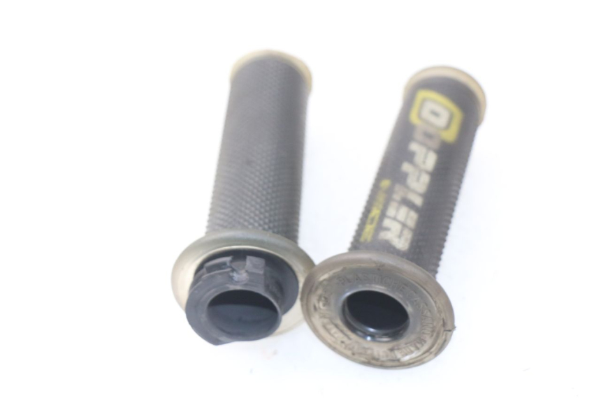 photo de MANETE DO GUIDÃO PEUGEOT LUDIX 50 (2005 - 2007) - Detalhe da peça