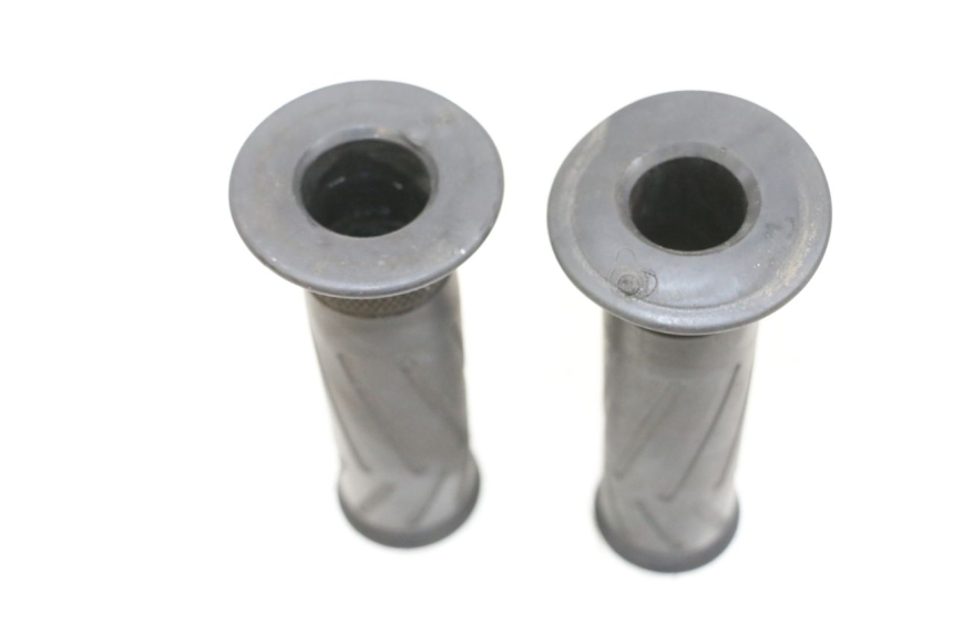 photo de MANETE DO GUIDÃO YAMAHA XMAX X-MAX 125 (2006 - 2009) - Detalhe da peça