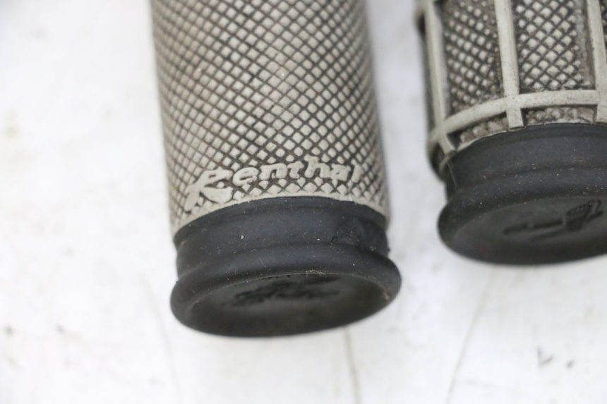 photo de MANETE DO GUIDÃO YAMAHA YFM R RAPTOR 250 (2008 - 2014) - Zoom do estado de desgaste