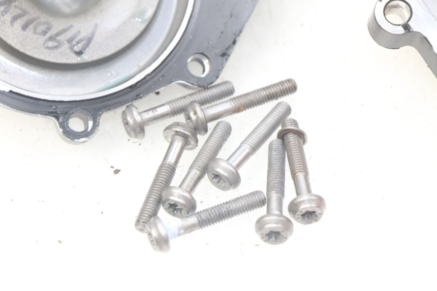 photo de BOMBA DE ÁGUA BMW F GS K81 850 (2018 - 2023) - Outro ângulo de visão