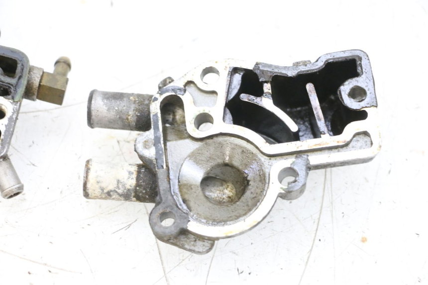 photo de BOMBA DE ÁGUA YAMAHA NEOS NEO'S 4T 50 (2008 - 2016) - Pontos de fixação