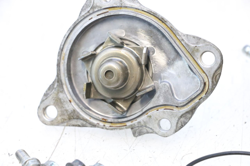 photo de BOMBA DE ÁGUA HONDA PCX (JF57/JF64) 125 (2014 - 2018) - Estado da superfície