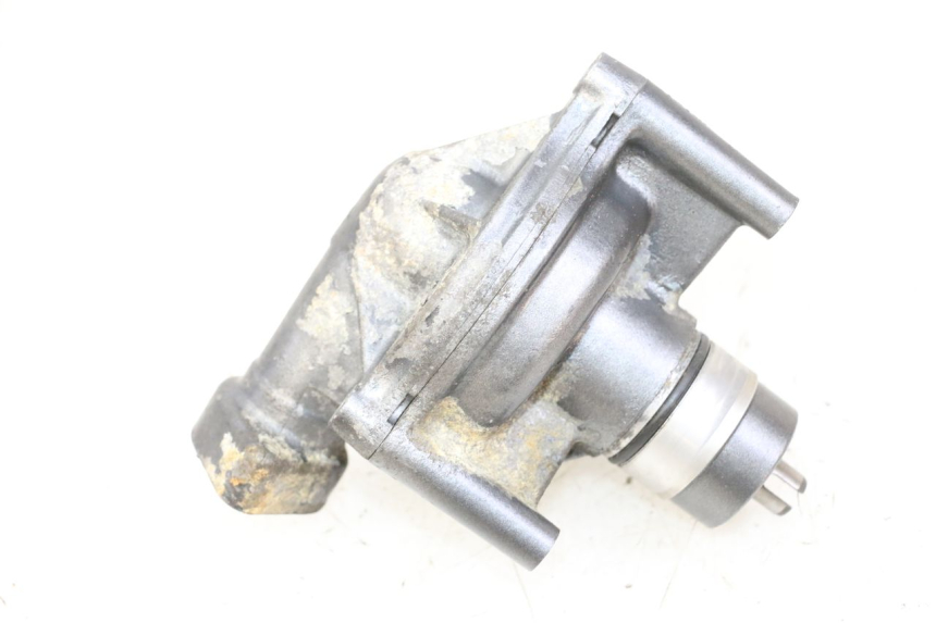 photo de BOMBA DE ÁGUA TRIUMPH SPRINT 900 (1995 - 1998) - Zoom do estado de desgaste