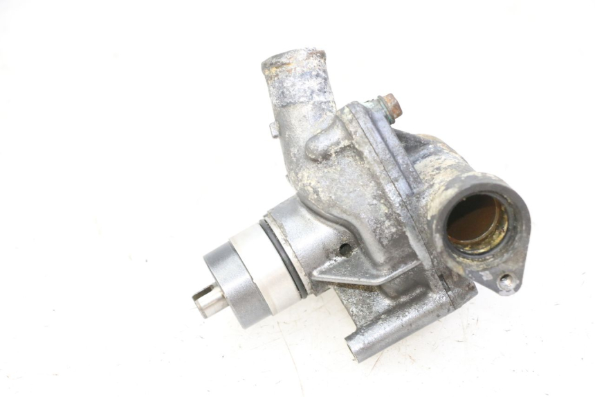 photo de BOMBA DE ÁGUA TRIUMPH SPRINT 900 (1995 - 1998) - Outro ângulo de visão