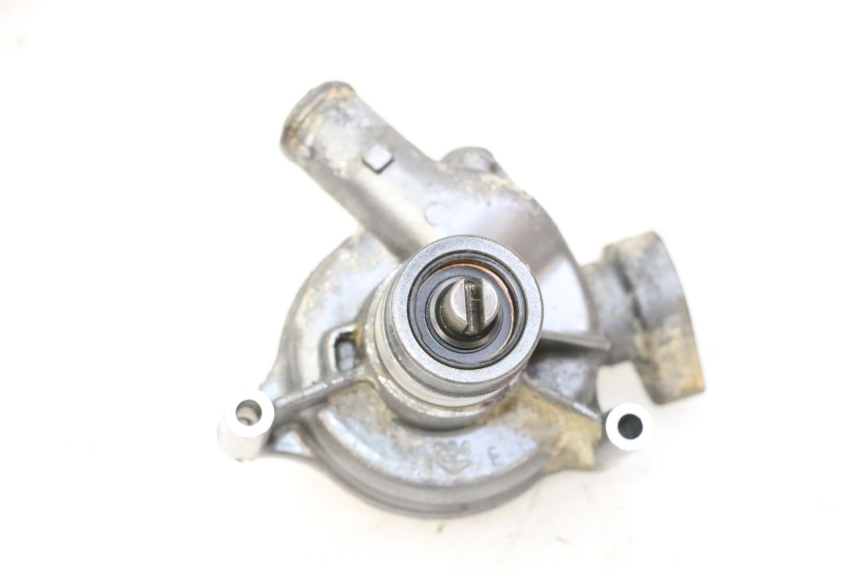 photo de BOMBA DE ÁGUA TRIUMPH SPRINT 900 (1995 - 1998) - Pontos de fixação