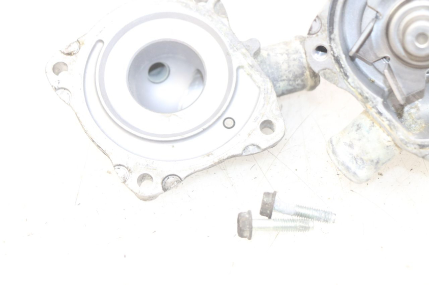 photo de BOMBA DE ÁGUA HONDA VFR FI RC46 800 (1998 - 2001) - Pontos de fixação