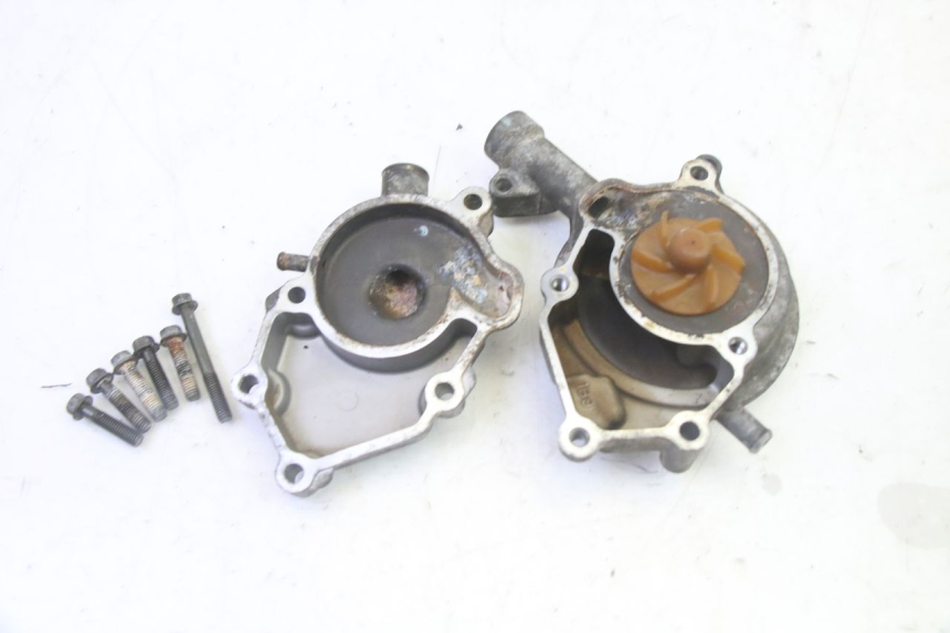 photo de BOMBA DE ÁGUA YAMAHA XMAX X-MAX 125 (2006 - 2009) - Detalhe da peça