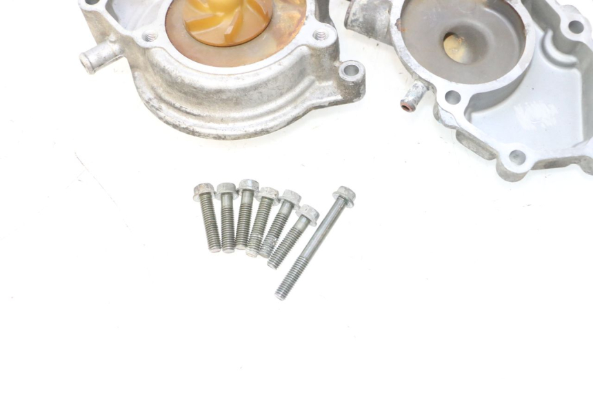 photo de BOMBA DE ÁGUA YAMAHA XMAX X-MAX 125 (2006 - 2009) - Estado da superfície