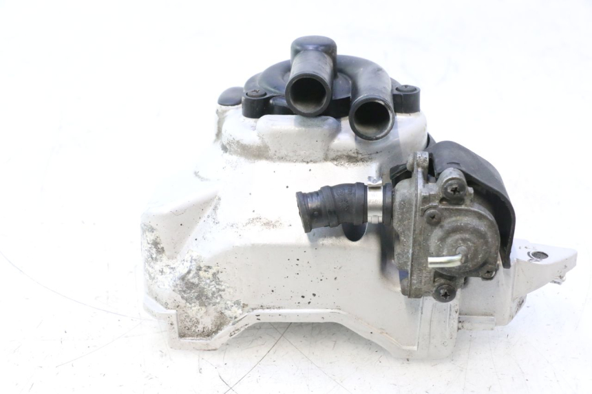 photo de BOMBA DE ÁGUA PIAGGIO X9 EVOLUTION 125 (2003 - 2007) - Estado da superfície
