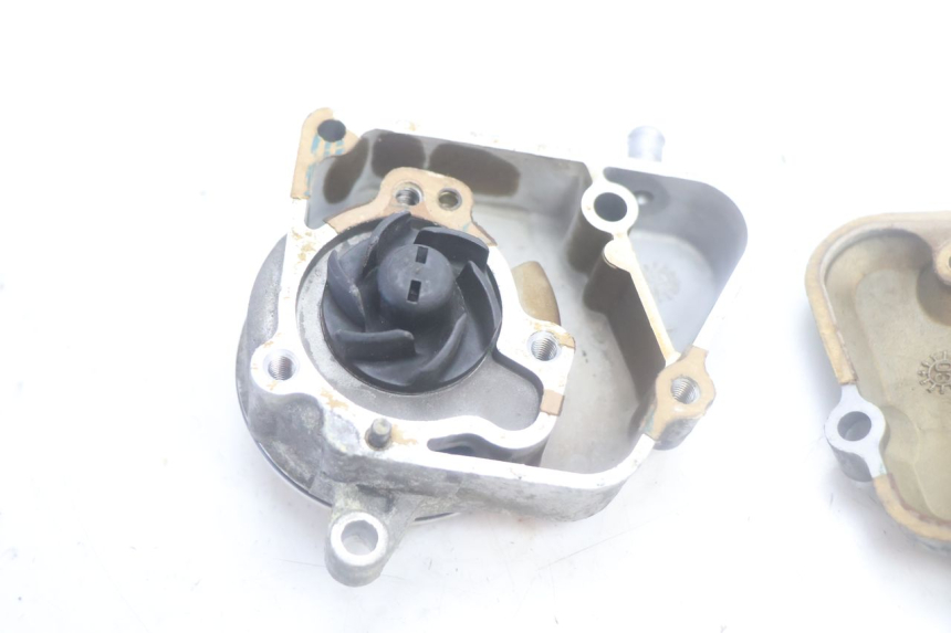 photo de BOMBA DE ÁGUA YAMAHA YP MAJESTY 125 (2002 - 2006) - Detalhe da peça