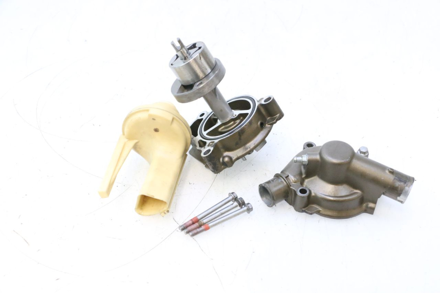 photo de BOMBA DE ÁGUA KAWASAKI ZX-6R ZX6R 600 (2000 - 2002) - Outro ângulo de visão