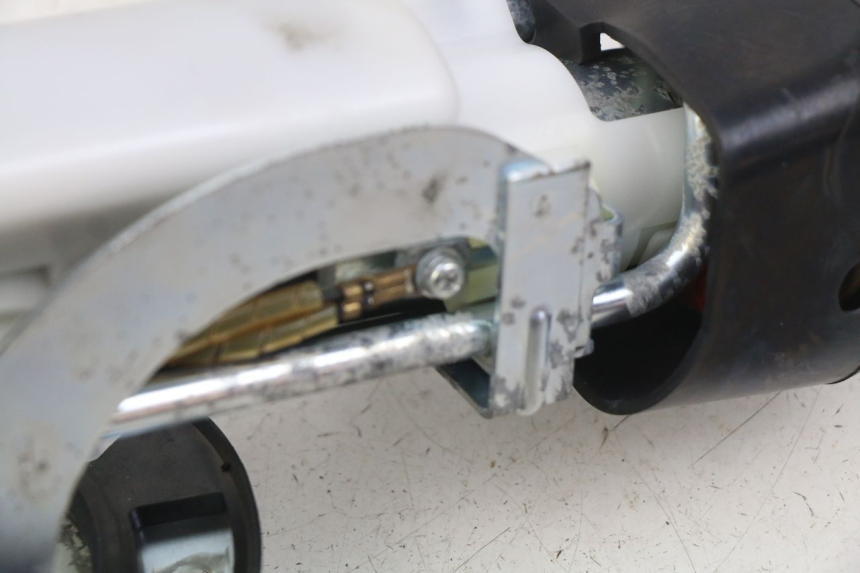 photo de BOMBA DE COMBUSTÍVEL HONDA CB R 1000 (2018 - 2023) - Outro ângulo de visão