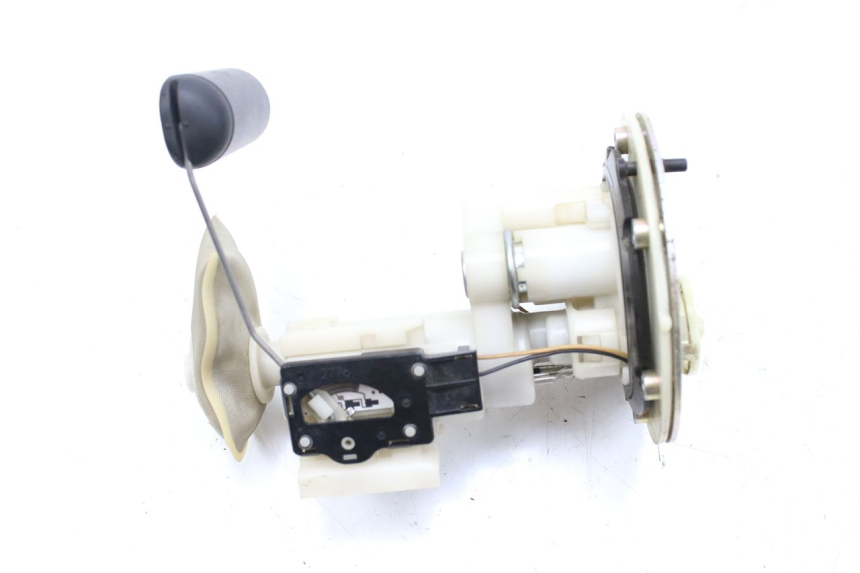 photo de BOMBA DE COMBUSTÍVEL YAMAHA CYGNUS X INJECTION 125 (2007 - 2013) - Estado da superfície