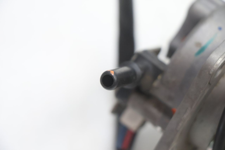 photo de Bomba de combustível KAWASAKI ER-6 ER6 N 650 (2005 - 2009) - Pontos de fixação